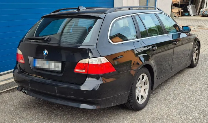 BMW 525