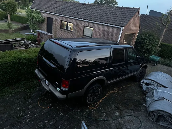 Ford Excursion
