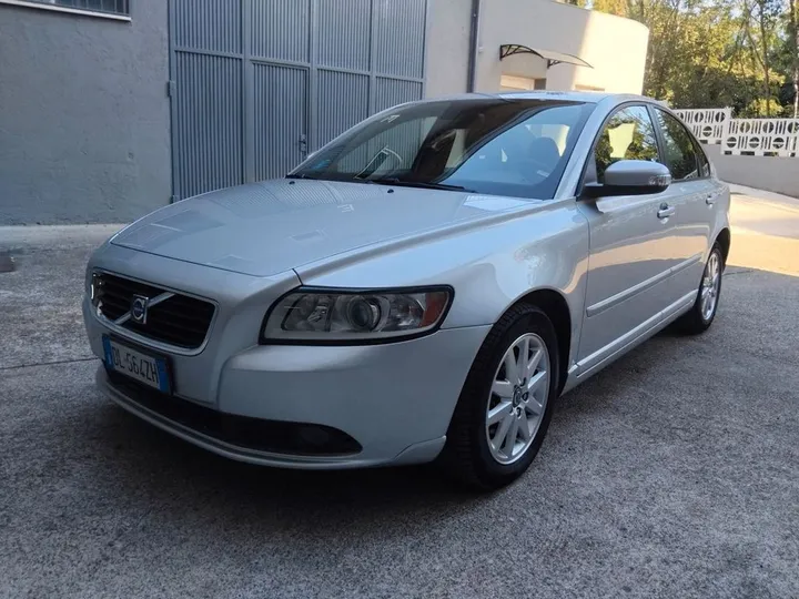 Volvo S40