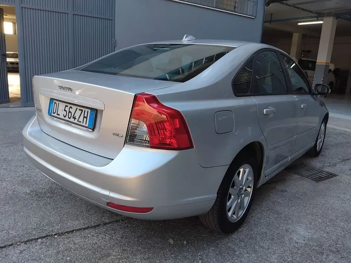 Volvo S40