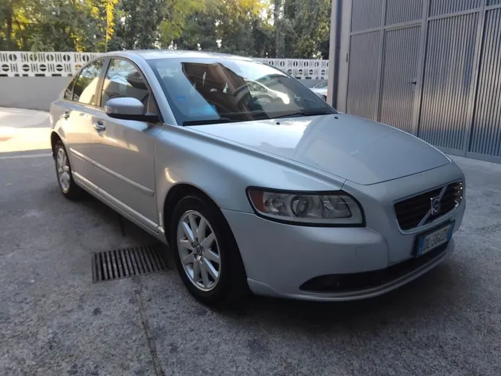 Volvo S40