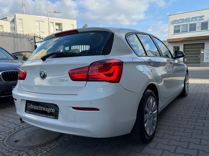 BMW 118