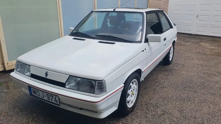 Renault R 11