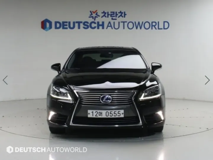 Lexus LS