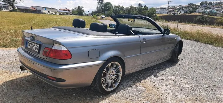 BMW 330