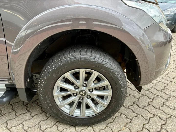 Mitsubishi L200