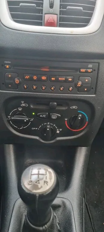 Peugeot 206