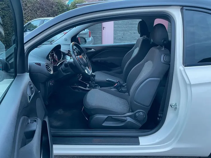 Opel Adam