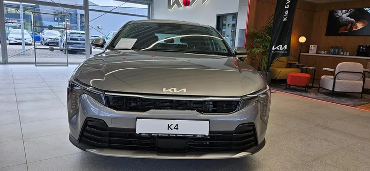 Kia K4