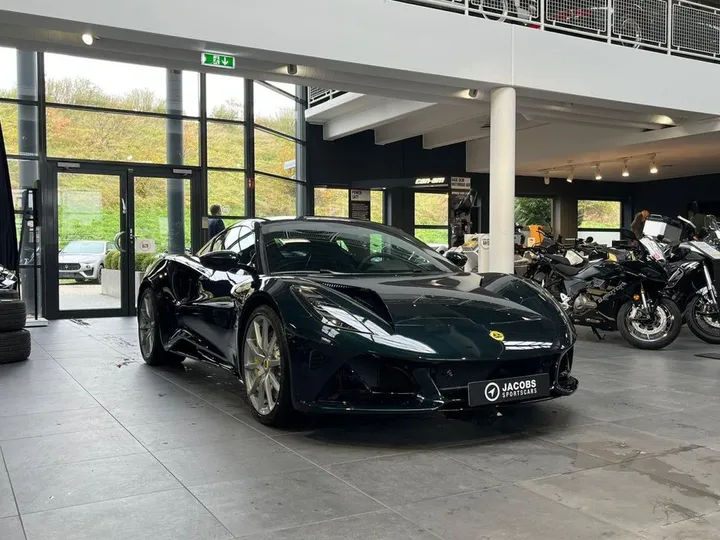 Lotus Emira