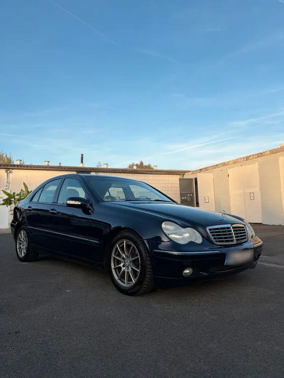 Mercedes-Benz C 180