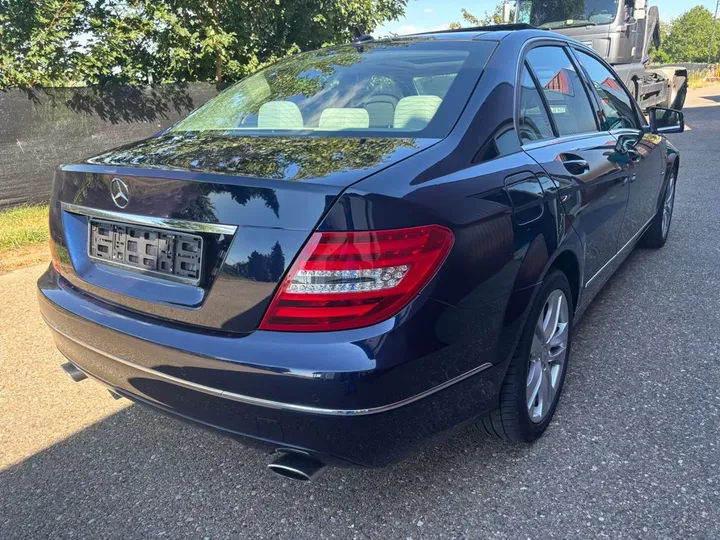 Mercedes-Benz C 350