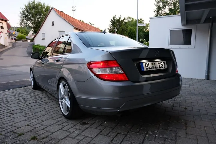 Mercedes-Benz C 180