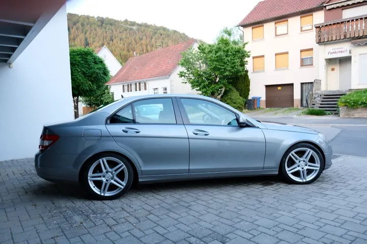 Mercedes-Benz C 180