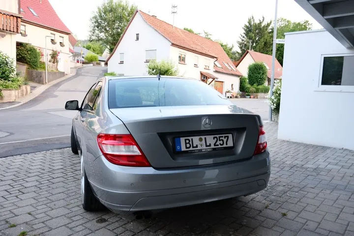 Mercedes-Benz C 180