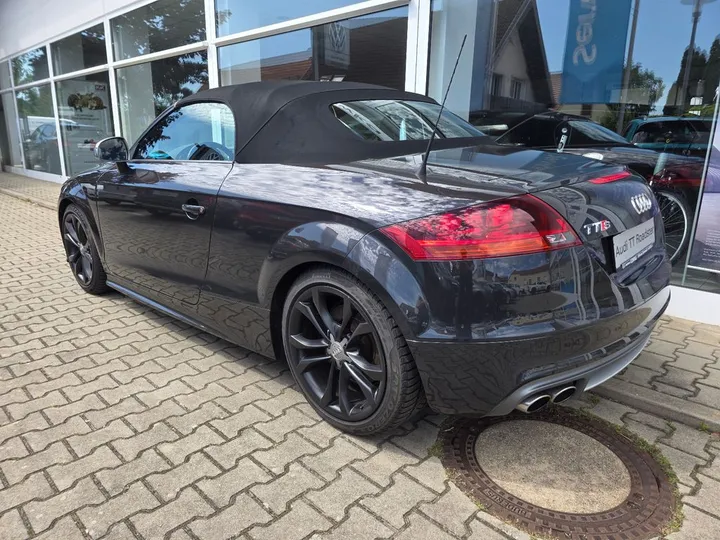 Audi TTS