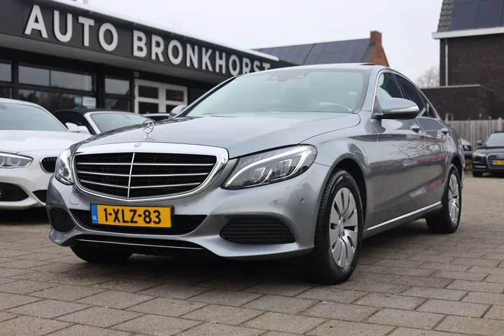 Mercedes-Benz C 220