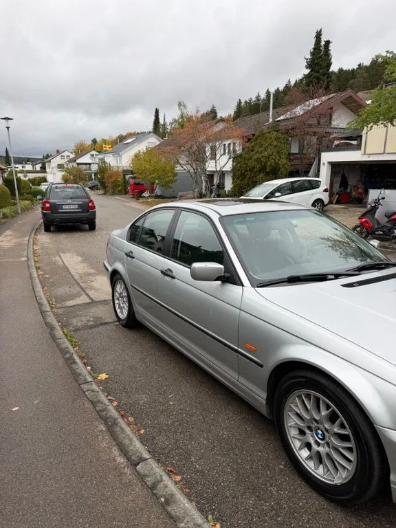 BMW 320