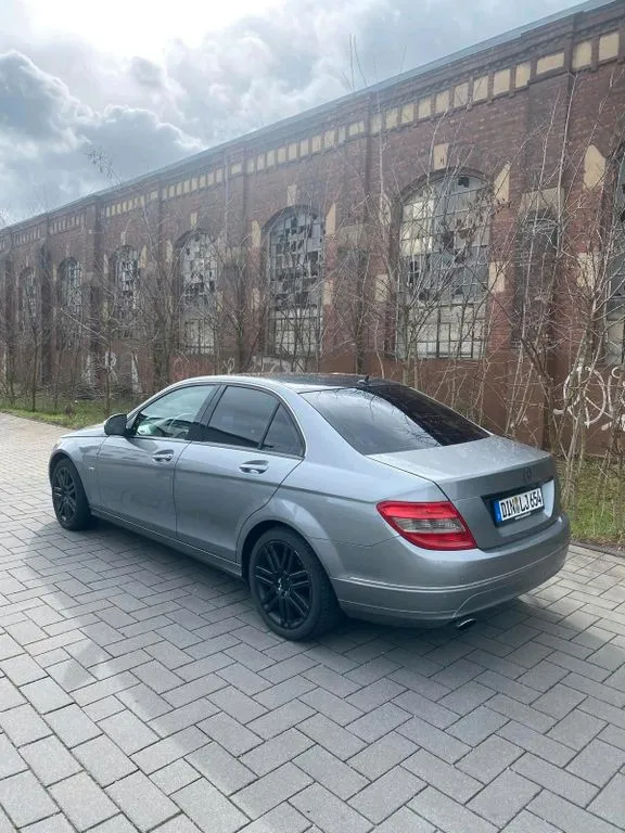 Mercedes-Benz C 200