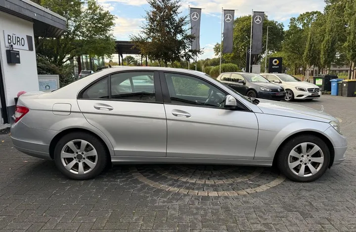Mercedes-Benz C 200