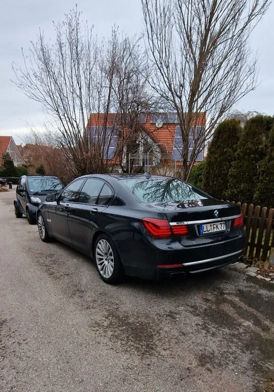 BMW 750