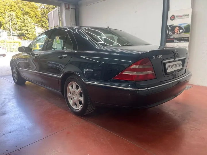 Mercedes-Benz S 320