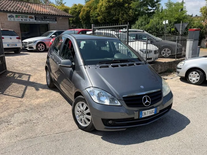 Mercedes-Benz A 180