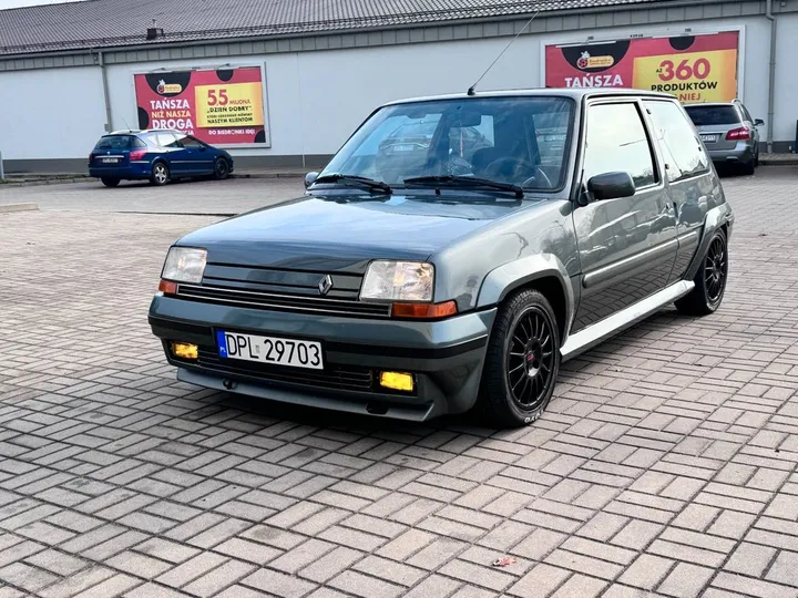Renault R 5