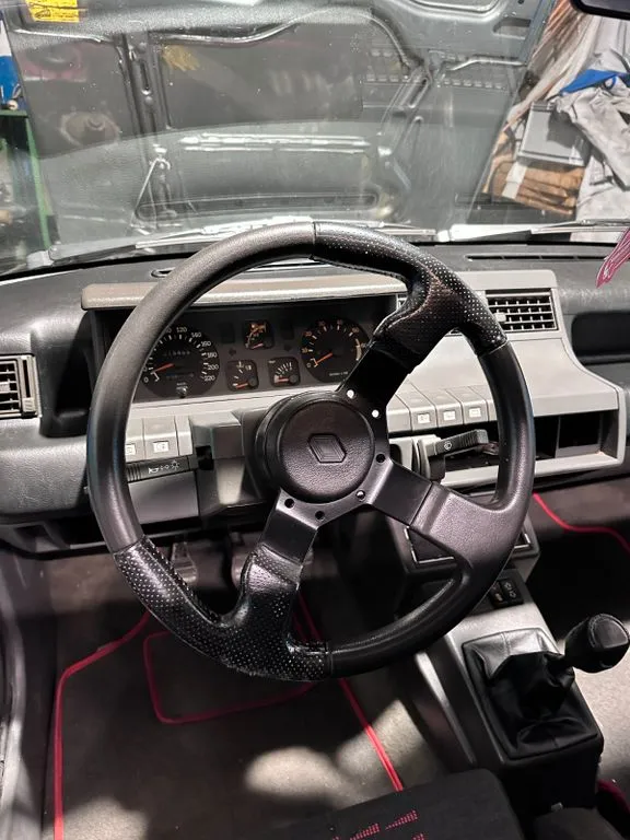 Renault R 5