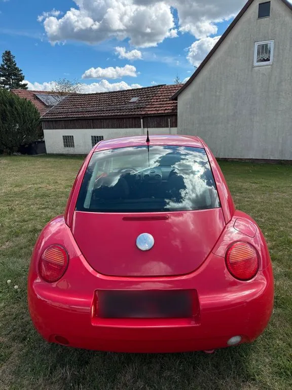 Volkswagen New Beetle