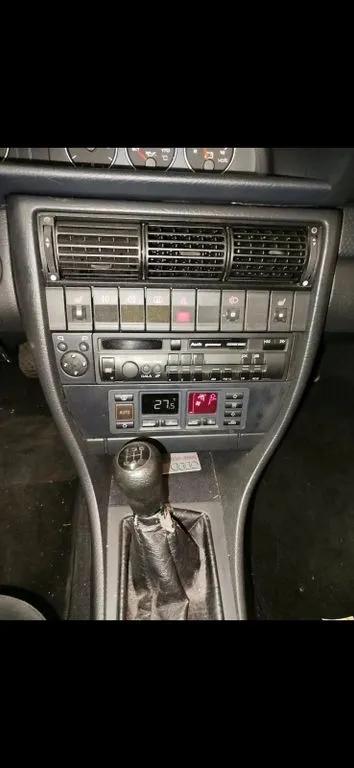 Audi 100