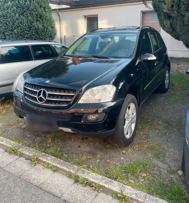 Mercedes-Benz ML 320