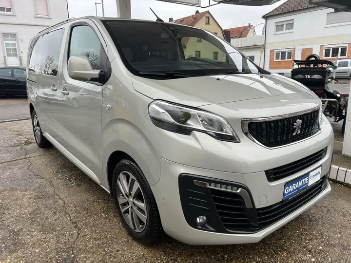 Peugeot Traveller