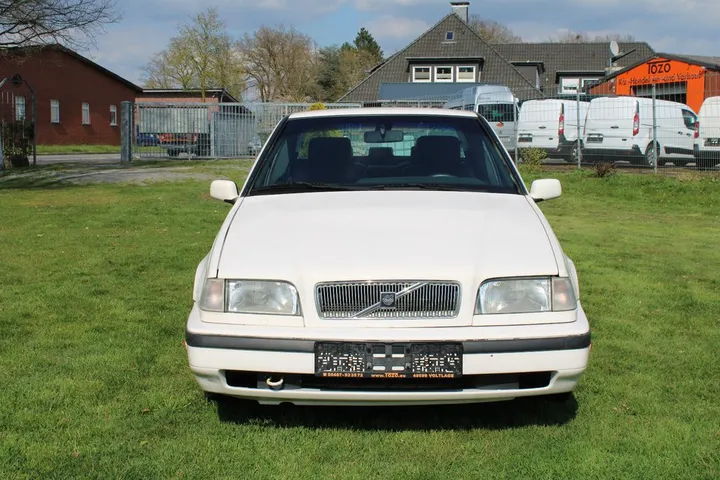 Volvo 460