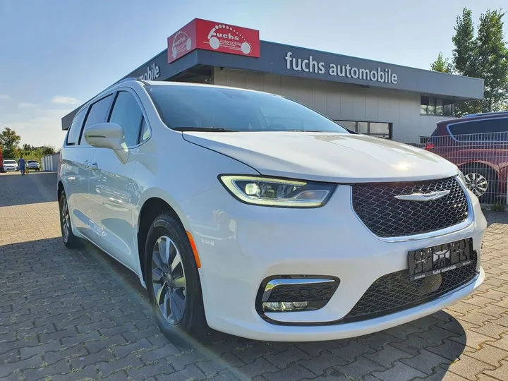 Chrysler Pacifica