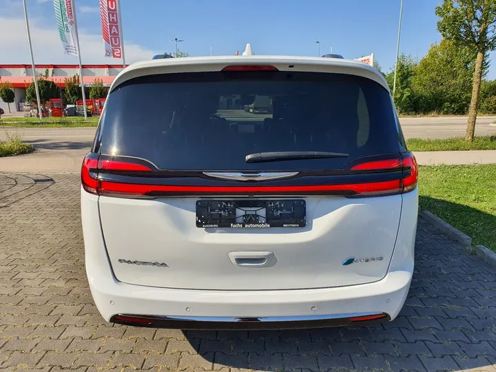 Chrysler Pacifica