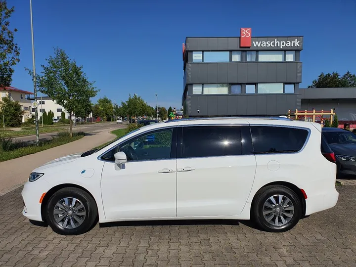 Chrysler Pacifica