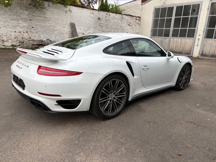Porsche 991