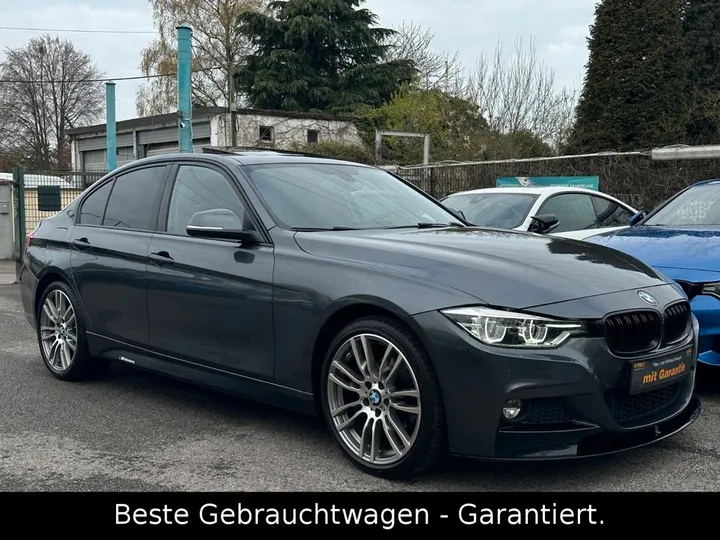 BMW 330