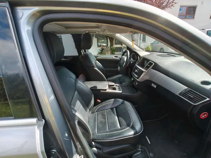 Mercedes-Benz ML 350