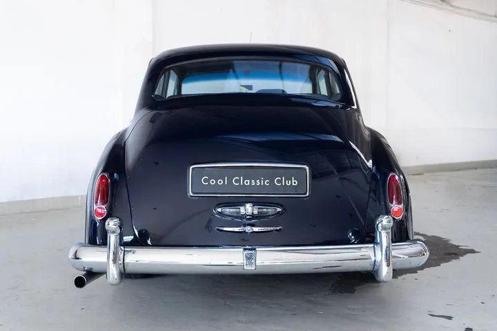 Rolls-Royce Silver Cloud