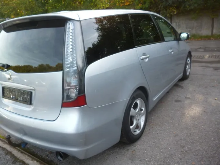 Mitsubishi Grandis