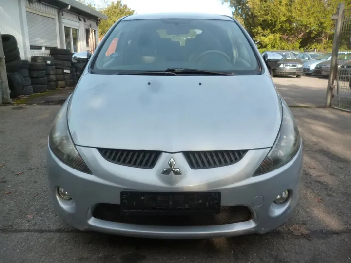 Mitsubishi Grandis
