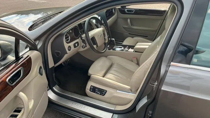 Bentley Continental Flying Spur