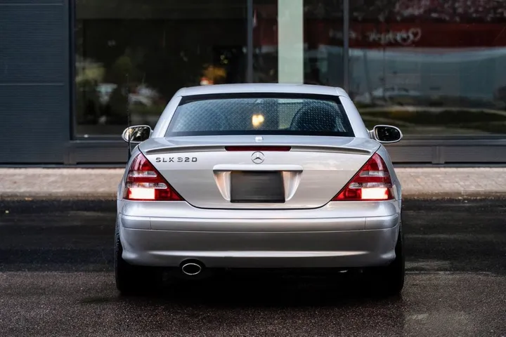 Mercedes-Benz SLK 320