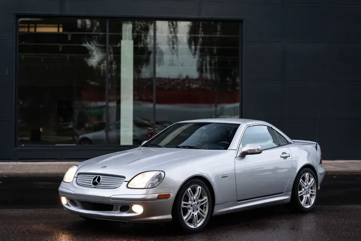 Mercedes-Benz SLK 320