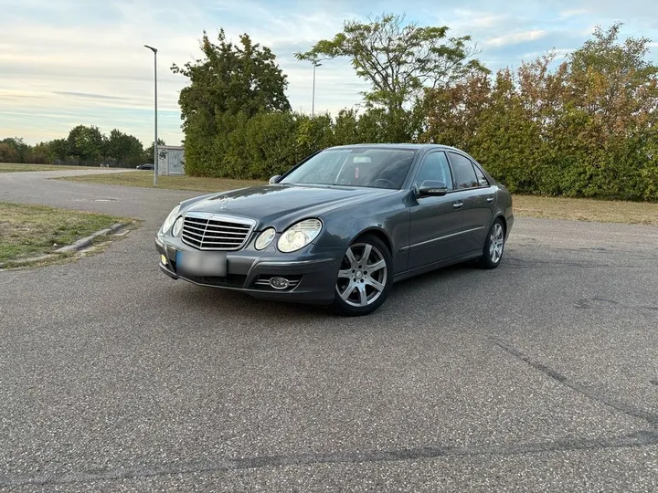 Mercedes-Benz E 320