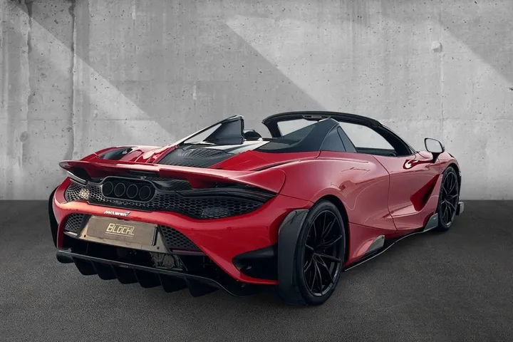 McLaren 765LT