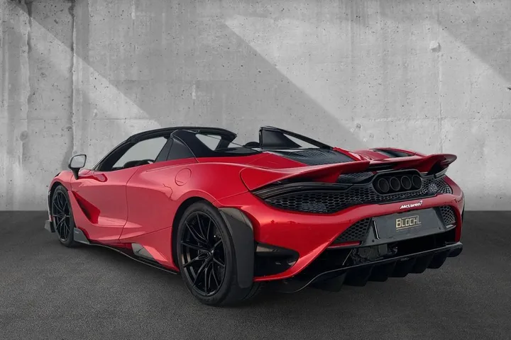 McLaren 765LT