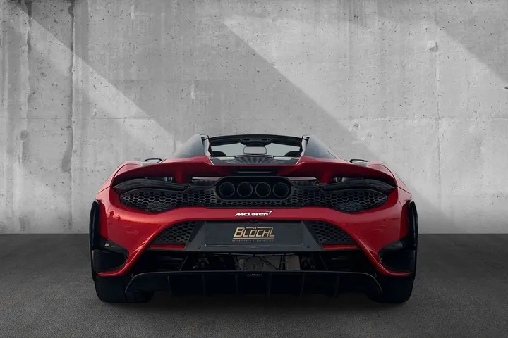McLaren 765LT